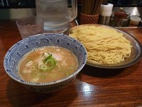 「トリ白湯つけ麺　中盛り」@つけ麺 大臣の写真