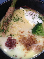 「鳥白湯そば　840円」@麺巧 潮の写真