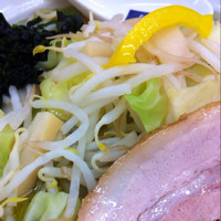 「みどりラーメン+特盛り」@ゆきラーメン 山手の写真