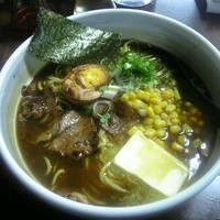 「うまとろ豚カレー＋バター」@俺の出番の写真