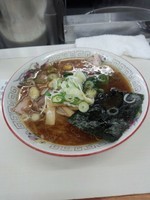 「青島ラーメン＋薬味刻みネギ」@青島食堂 秋葉原店の写真