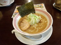 「濃厚魚介豚骨醤油」@大衆食堂 海十の写真