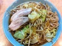 「G麺」@横​浜​ら​ー​め​ん​ ​石​六​家の写真