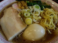 「醤油ラーメン(６８０円)＋味玉(１００円)」@支那そば 亀戸ラーメンの写真