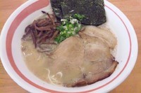 「豚骨(細麺) 600円」@とんこつラーメン 光★MENJIの写真