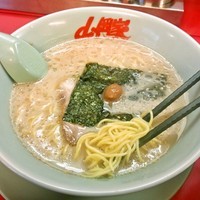 「（5:00～11:00限定）朝ラーメン　３９０円」@ラーメン山岡家 つくば中央店の写真