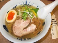 「柚子切り塩らーめん　800円」@与ろゐ屋の写真