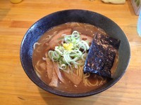 「濃厚らーめん大盛」@麺魂 39の写真