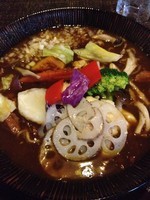 「冬の土浦彩華ｶﾚｰﾗｰﾒﾝ￥800＋小ﾗｲｽ」@居處 小宮山の写真