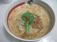 「天然塩ラーメン」@大阪 塩元帥 ラーメンスクエア店の写真