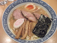 「特製中華そば」@中華そば 青葉 池袋サンシャイン店の写真