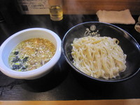 「チャーシュー塩つけ麺（あつもり）」@ひるがおの写真