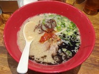 「赤丸新味（800円）カタメ」@博多一風堂 吉祥寺店の写真