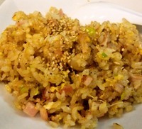 「秋刀魚だしラーメン(塩)並＋五目炒飯(小)650円＋300円」@秋刀魚だし 黒船の写真