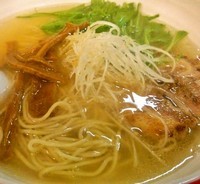「秋刀魚だしラーメン(塩)並＋五目炒飯(小)650円＋300円」@秋刀魚だし 黒船の写真