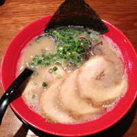 「博多とんこつチャーシュー麺」@辻商店の写真