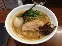 「辛みそらぁめん＋味付玉子」@DOG HOUSEの写真