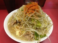「らーめん豚入り 750円 （ニンニク・カラメ）」@ラーメン二郎 ひばりヶ丘駅前店の写真