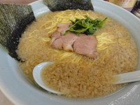 「ラーメン麺固め、脂多め「300円金曜日のみ（祝日以外）」」@ラーメンショップ 野田店の写真