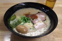 「らーめん＋玉子(650円＋100円)」@麺屋ひばりの写真
