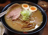 「味噌らーめん＋味玉＋ごはん小」@ら～めん 熊八の写真