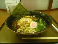 「忍者焦がし醤油黒ラーメン」@甲南PA（上り）フードコートの写真