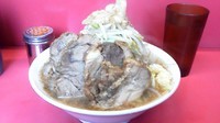 「豚増しラーメン 750円 ヤサイマシマシ、あと全マシ」@ラーメン二郎 大宮店の写真