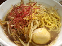 「辛みそそば（８５０円）+味玉（１００円）」@めん屋 一期一会の写真