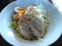 「まぜそばINチーズ＋大盛り　700＋100＝800円」@らあ麺 みかみの写真