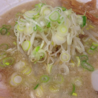 「醤油ラーメン+中盛り+チャーシュー丼」@らーめん かづの写真