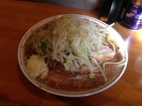 「小ラーメン （ヤサイ少な目 ニンニク） 650円」@豚星。の写真