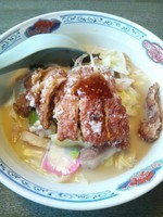 「特製ちゃんぽん(ロースから揚入り)」@すぱいすの写真