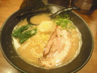 「鶏白湯らーめん 750円」@三代目麺処 「まるは」極 船橋店の写真