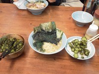 「豚骨醤油ラーメン　並」@横浜ラーメン 武蔵家 船橋店の写真