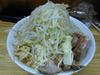 「小ラーメン（ヤサイ・ニンニク）」@ラーメン二郎 赤羽店の写真