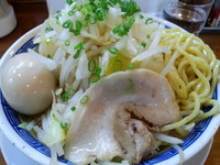 「雷神(半額ｸｰﾎﾟﾝ３００円)＋味玉(１００円)」@博多長浜らあめん 風来坊の写真