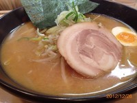 「煎りにんにくラーメン」@よしきゅう 本店の写真