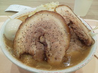 「ドラ次郎　＋本日味玉サービス」@みんなのラーメン ブタドラゴンの写真