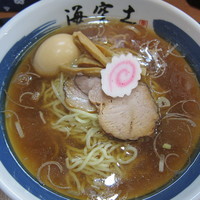 「らー麺（７３０円）＋煮玉子半熟（１００円）」@魚介系醤油拉麺専科 海空土の写真