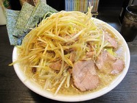 「ガッツリ野菜ラーメン（大盛）１０００円」@ラーメンショップ 大潟店の写真