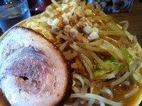 「樽ジロー（ニンニク）」@麺や 樽座 子安店の写真