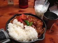 「トマトと生姜のチキンカレー 990円 サービスソフトドリンク」@野菜を食べるカレー campexpress エミオ所沢店の写真