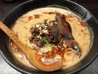 「香鰹坦々麺」@熱烈タンタン麺 五味五香の写真