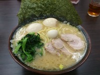 「スペシャルラーメン大盛り(麺硬め油多め)」@横浜家系ラーメン 大黒家の写真