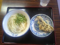 「かけうどん」@山下うどん店の写真