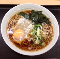 「月見（￥330）」@名代 富士そば 新橋駅前店の写真