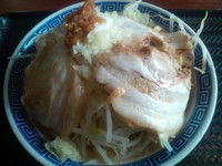 「小豚角ふじ(中) ニンニク少し」@常勝軒 武蔵村山店の写真