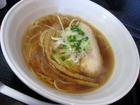 「和風醤油ラーメン　５９０円」@麺処 ぼたん 佐野店の写真