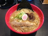 「武骨ラーメン＋角切りチャーシュー＋替玉 780円」@武骨屋商店の写真
