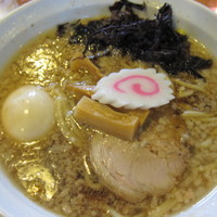 「ラーメン（６５０円）＋煮玉子（１００円）」@ラーメン 虹ノ麺 小山店の写真